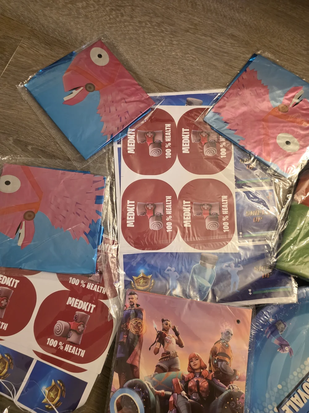 Fortnite Victory Royale Blue Party Tableware Set